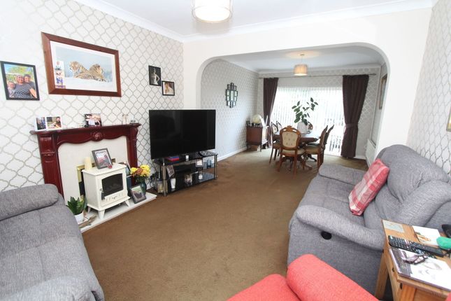 185, Tiled House Lane, Brierley Hill photo 2
