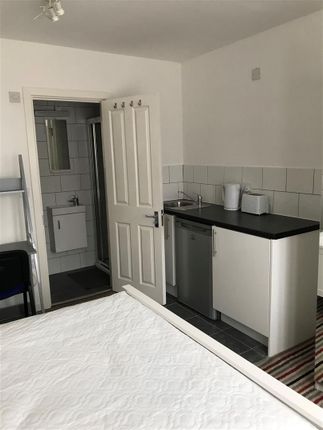 Room 1  109, Wentworth Crescent, Hayes photo 5