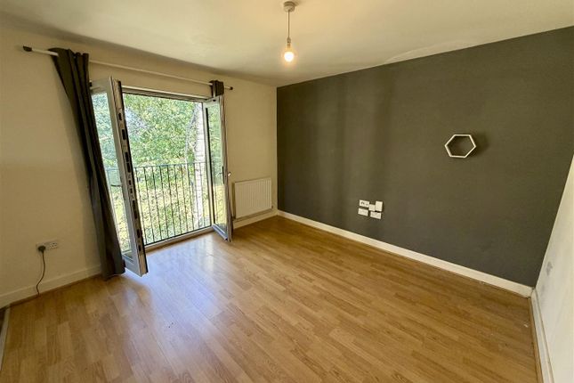 54, Ikon Avenue, Wolverhampton photo 3