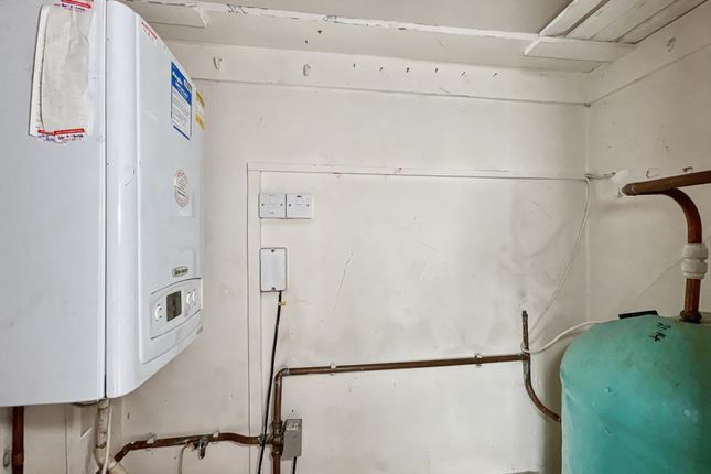 29 Chywoone Avenue, Penzance photo 5