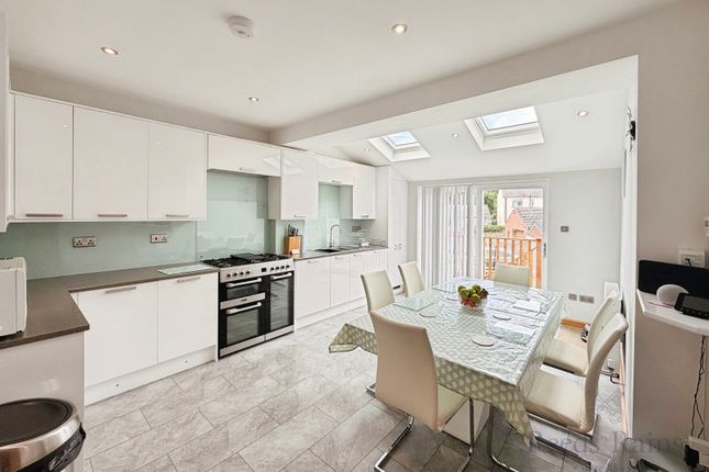 8, Western Hill, Bishop Auckland photo 3
