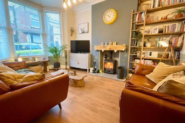 2 Arundel Place, Scarborough photo 2