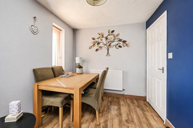 14, Embry Road, Peterborough photo 4