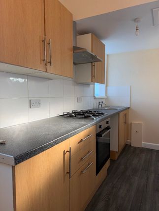 144 Cog Lane, Burnley photo 5