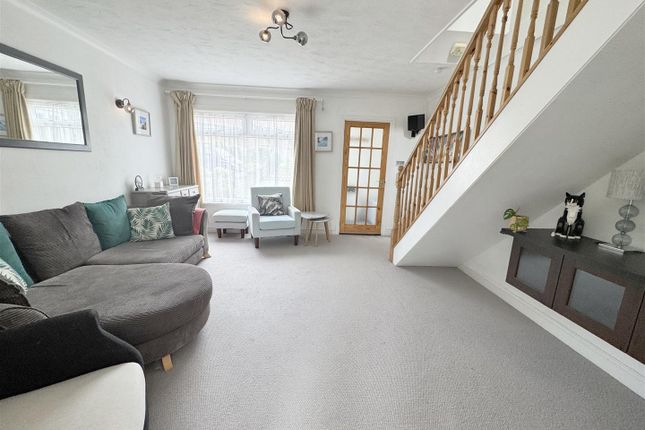 27, Churchfields Road, Cubert photo 4