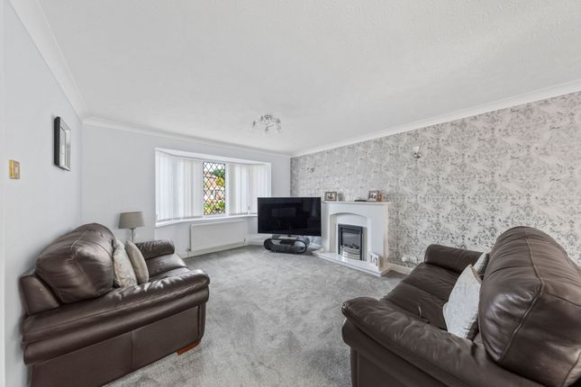 27 The Copse, Newton-Le-Willows photo 2