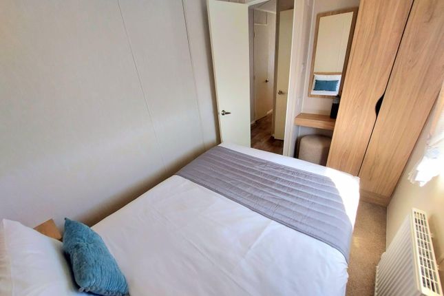 Willerby Malton, Nodes Point Holiday Park, Ryde photo 5
