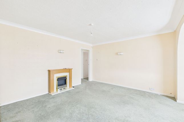 14 Scotney Way, Huntingdon photo 2