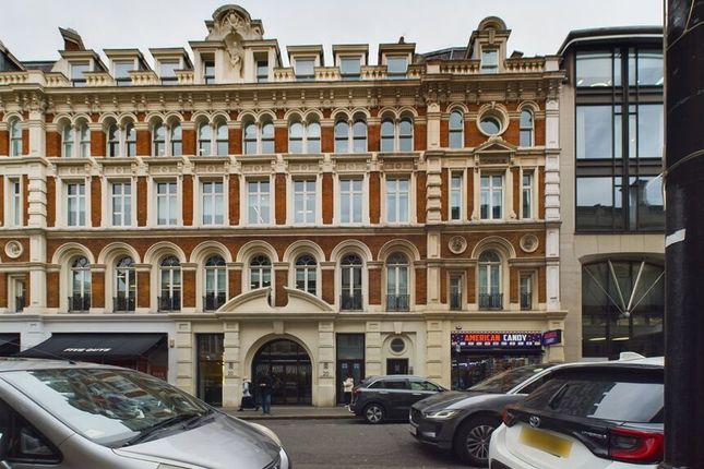 Triplex for sale in Garrick Street, Covent Garden