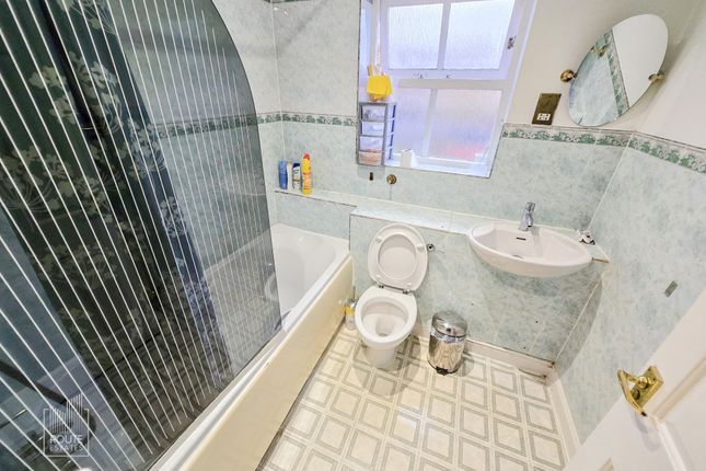 Room 6XX 268, Leigh Hunt Drive, London photo 5