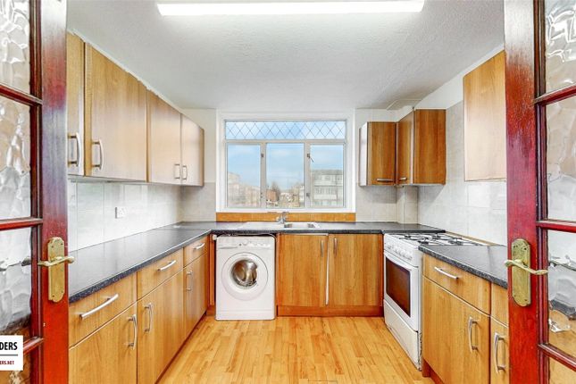 50, Hamfrith, Stratford photo 3