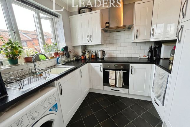 40, Brackenwood Crescent, Bury St Edmunds photo 3