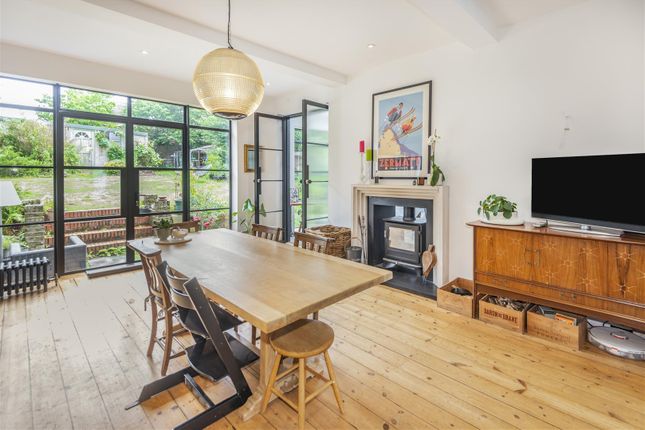 34, Cedars Avenue, Rickmansworth photo 4