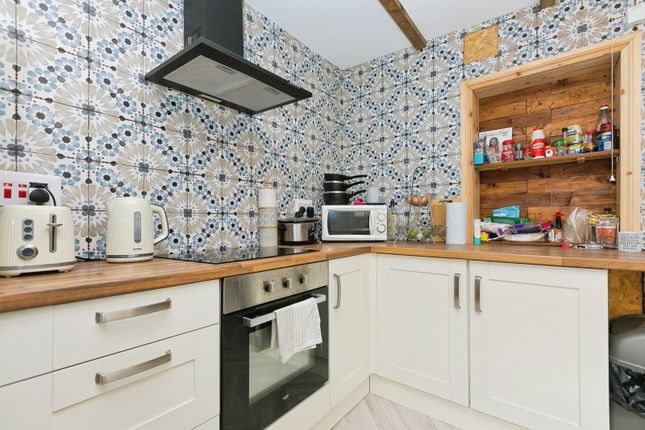 27, Gwavas Street, Cornwall photo 2