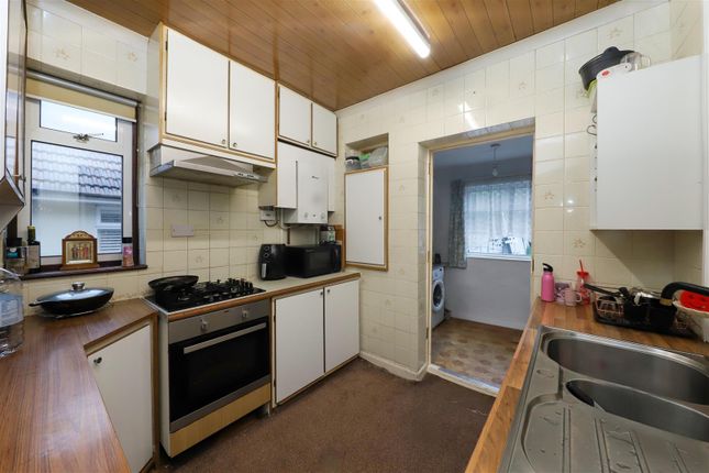 114, Herlwyn Avenue, Ruislip photo 2