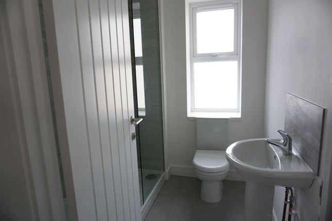Flat 4, 9 Third Avenue, Nottingham photo 5