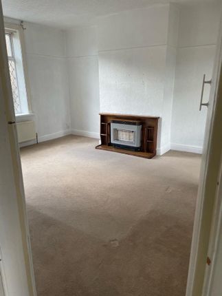 94, New Street, Huddersfield photo 4