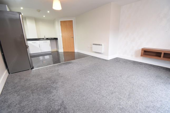 Royal Troon Mews, Wakefield photo 4