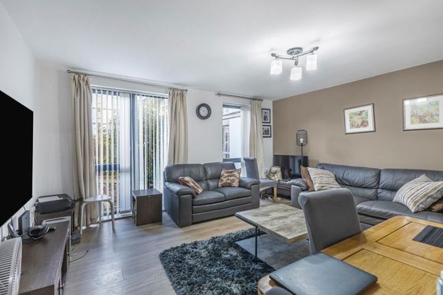 Felix Court, Charcot Road, Colindale photo 5