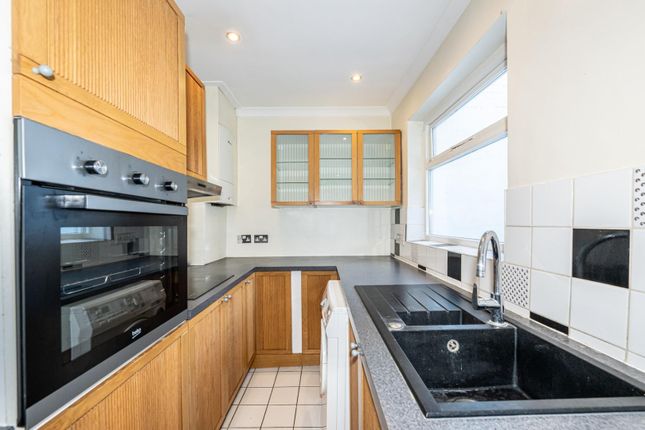 21, Snarsgate Street, London photo 4