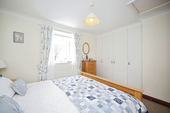 4, Deane Way, Chard photo 4