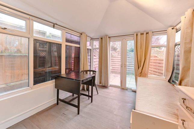 Bryony Road, Shepherd's Bush photo 4