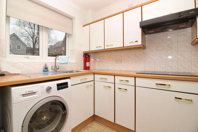 7, Roman Court, Borough Green photo 4