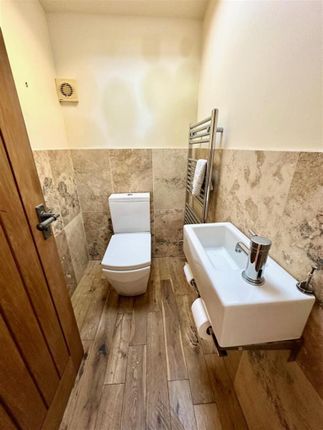 19, Pepper Hill, Halifax photo 5