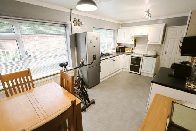42, Quarry Hill, Farndon photo 4