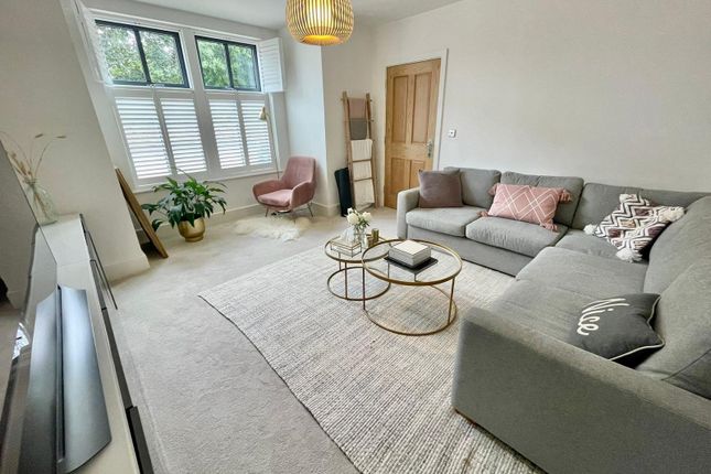 68, Bloomesbury Avenue, Greater Manchester photo 3