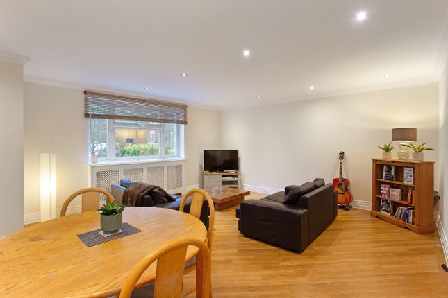Flat for sale in Station Road, Woldingham