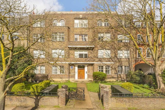 Studio flat on Flat 20, Okeover Manor, Clapham Common North Side, London, £355,000