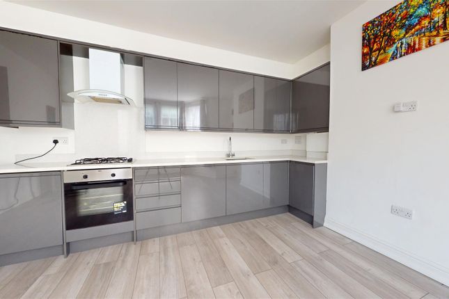 72a, Windmill Street, Gravesend photo 2