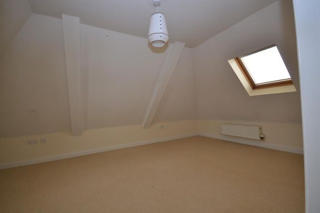 Flat to rent in Darwin Close, Medbourne, Milton Keynes, Buckinghamshire