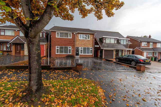 Thumbnail Detached house for sale in Greaves Avenue, Walsall