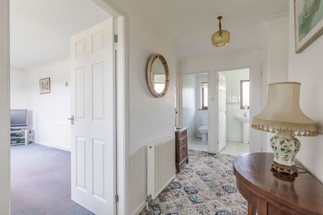 5 Warren Way, Tarporley photo 4