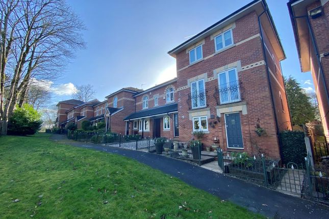 Thumbnail Town house for sale in Hedingham Close, Macclesfield