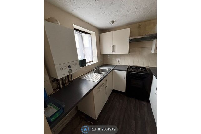 Cranfield Court, Ravenhill, Swansea photo 4