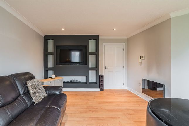 14, Peploe Rise, Dunfermline photo 3