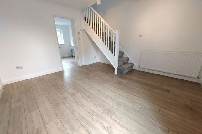 12, Grange Drive, Stotfold photo 4