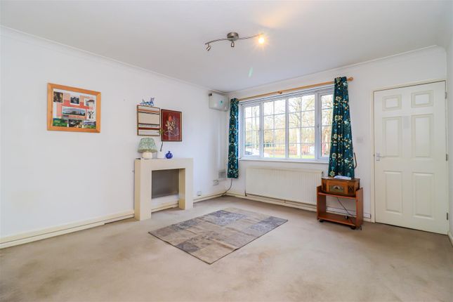 167, Denby Dale Road, Wakefield photo 2