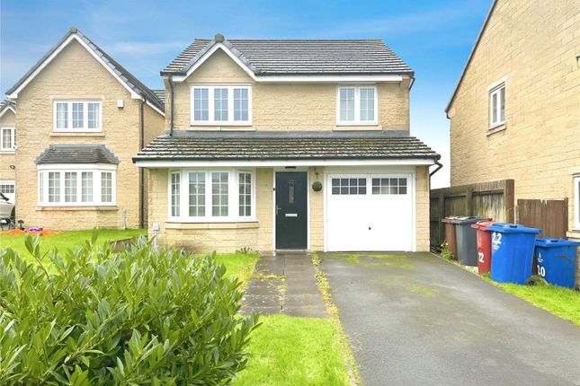 Detached house to rent in Coulthurst Gardens, Darwen, Lancashire