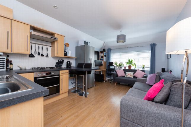 Flat 5 51, York Road, Farnborough photo 2