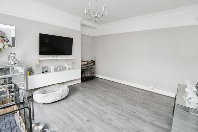 11, Cobden Street, Bradford photo 3