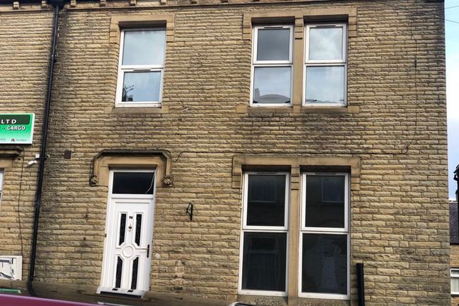 Terraced house to rent in Halifax Old Road, Huddersfield