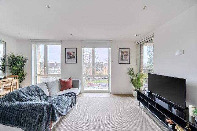 10 Grafham Court, Brannigan Way, Edgware photo 4