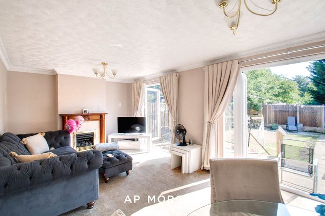 87, Grosvenor Way, Dudley photo 2