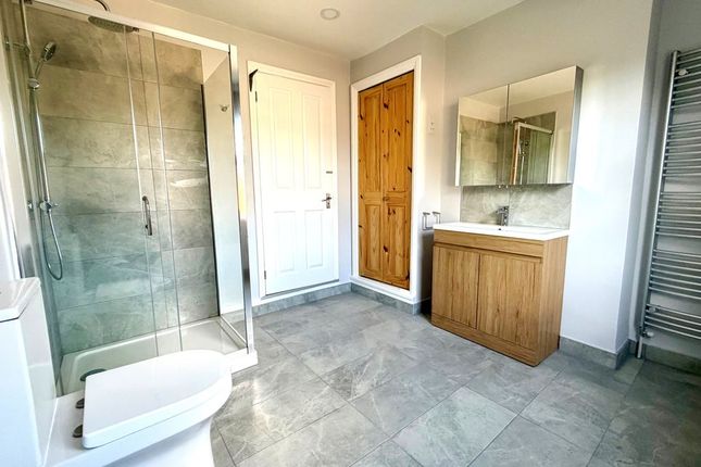 26, Laburnum Road, London photo 4