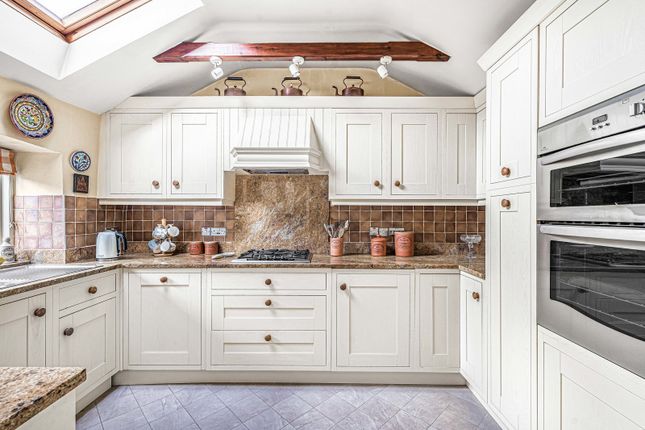 Spinet Cottage, 35, Cheltenham Road, Cirencester photo 4