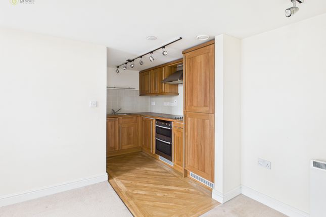 108, Highcroft Hall, Birmingham photo 3
